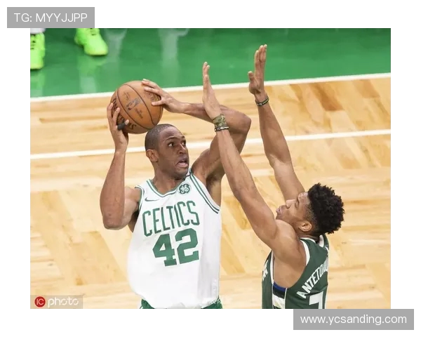 凯尔特人主场鏖战雄鹿巅峰对决上演群星闪耀胜负难料